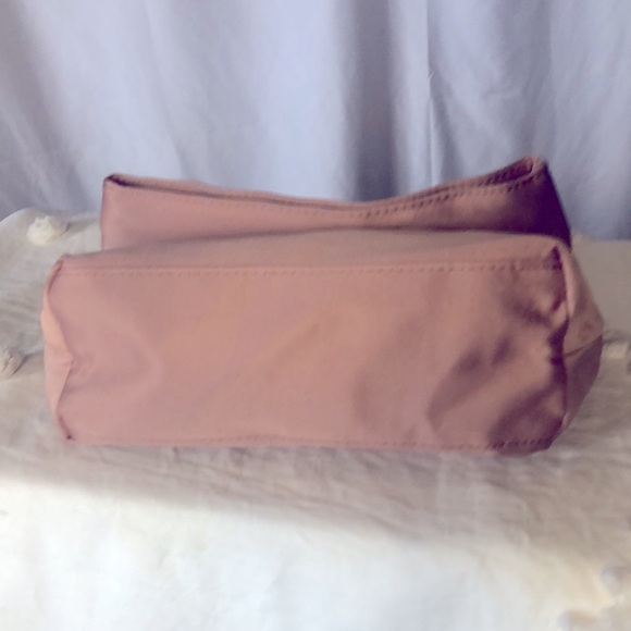 GIORGIO ARMANI Parfums blush pink fold over flap cosmetic pouch. Logo on front. - Picture 4 of 9